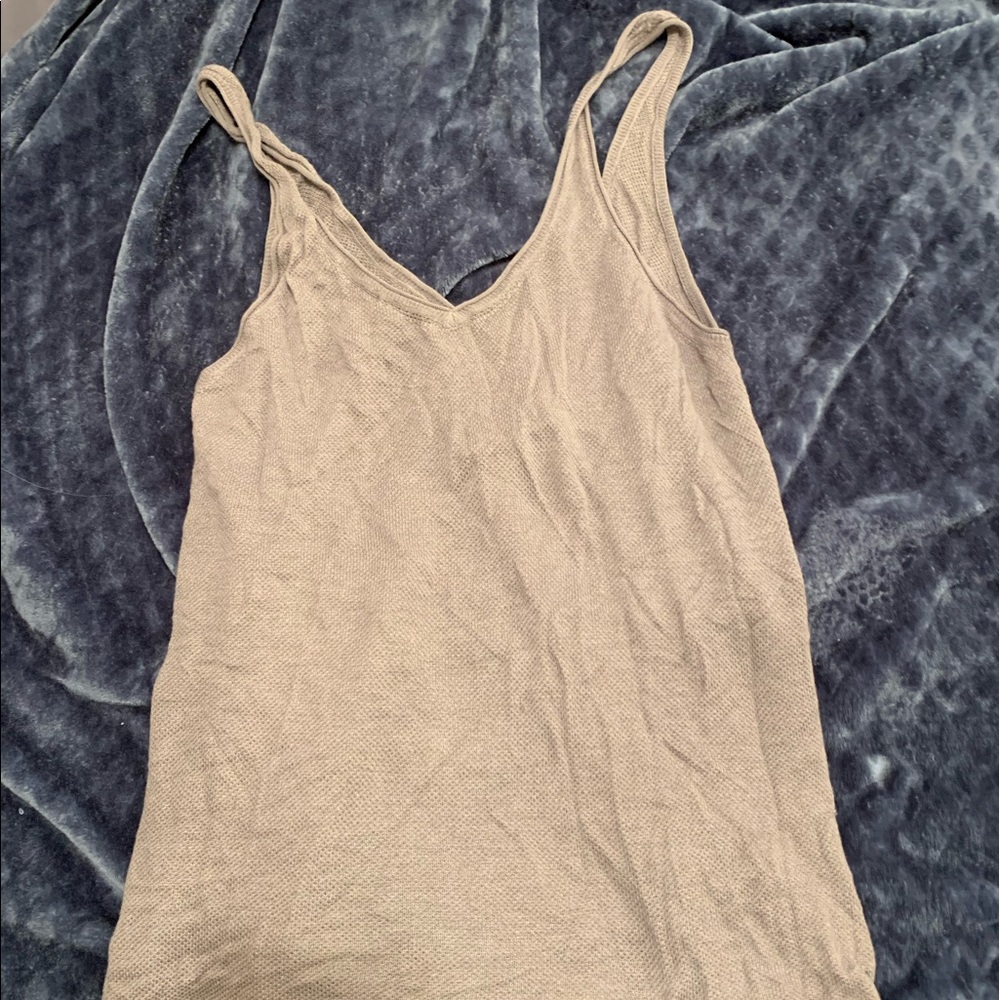 Lululemon tank
